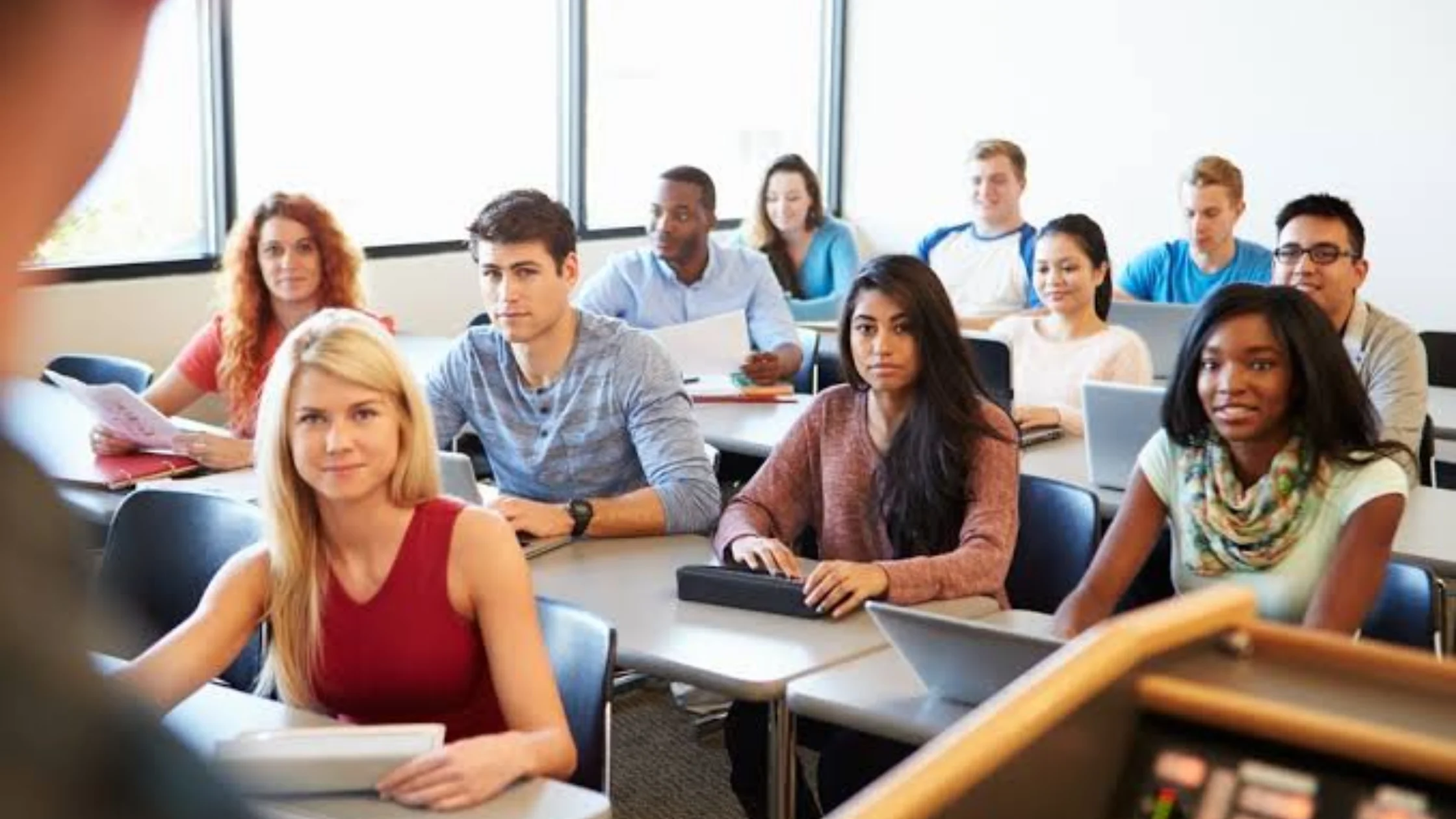 What to Expect During Your First Week at University (2026)