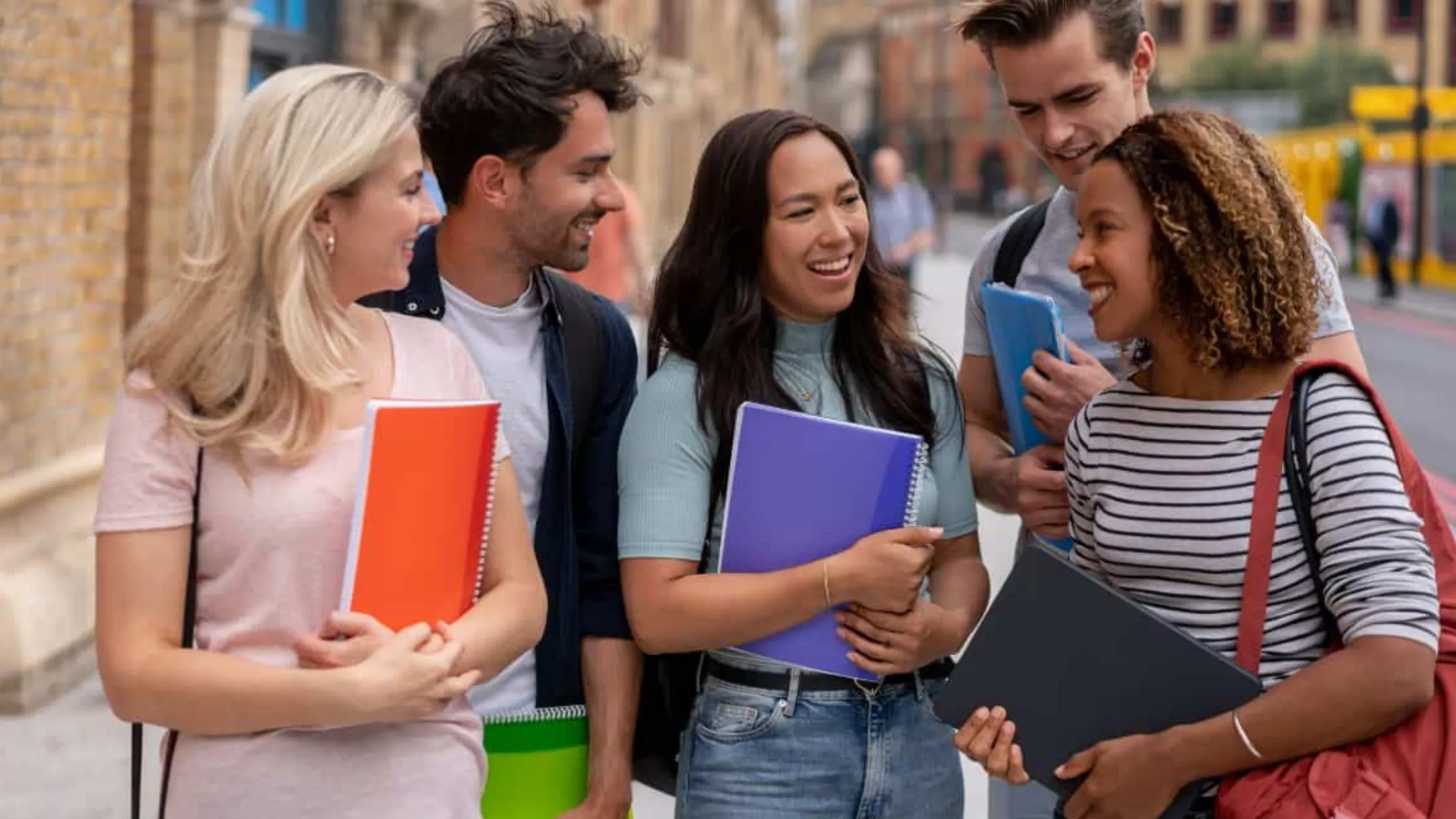 The Weidenfeld-Hoffmann Scholarships and Leadership Programme: A Complete Guide